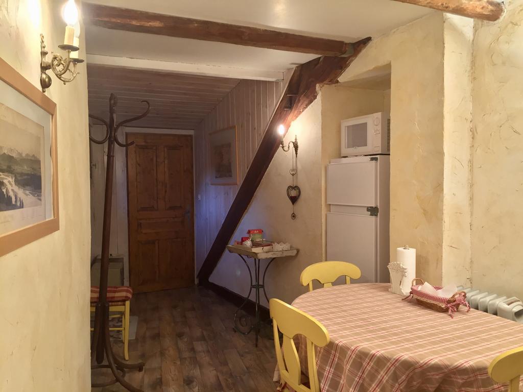 Bed and Breakfast Les Means Meolans-Revel Exterior foto